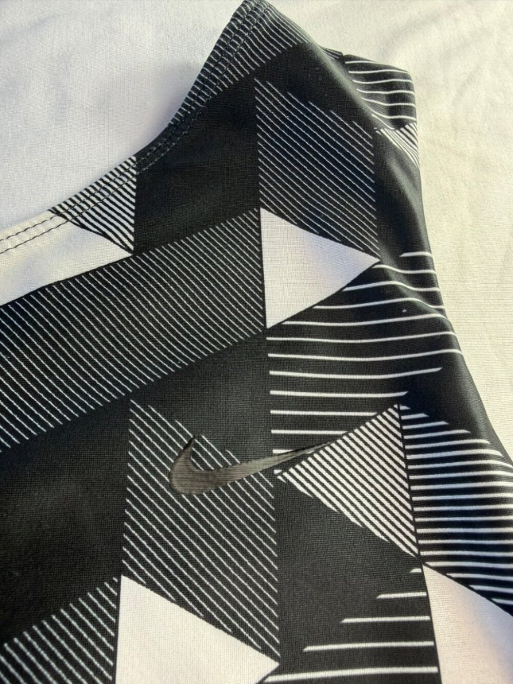 NIKE PRO Crop Top Sports Bra Black / White Triangles Serena. Asymmetrical M - Picture 6 of 12